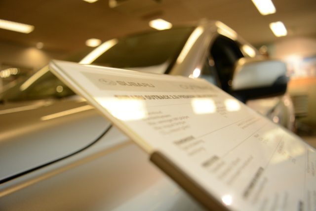 Miles apart: Independent and franchise car dealers